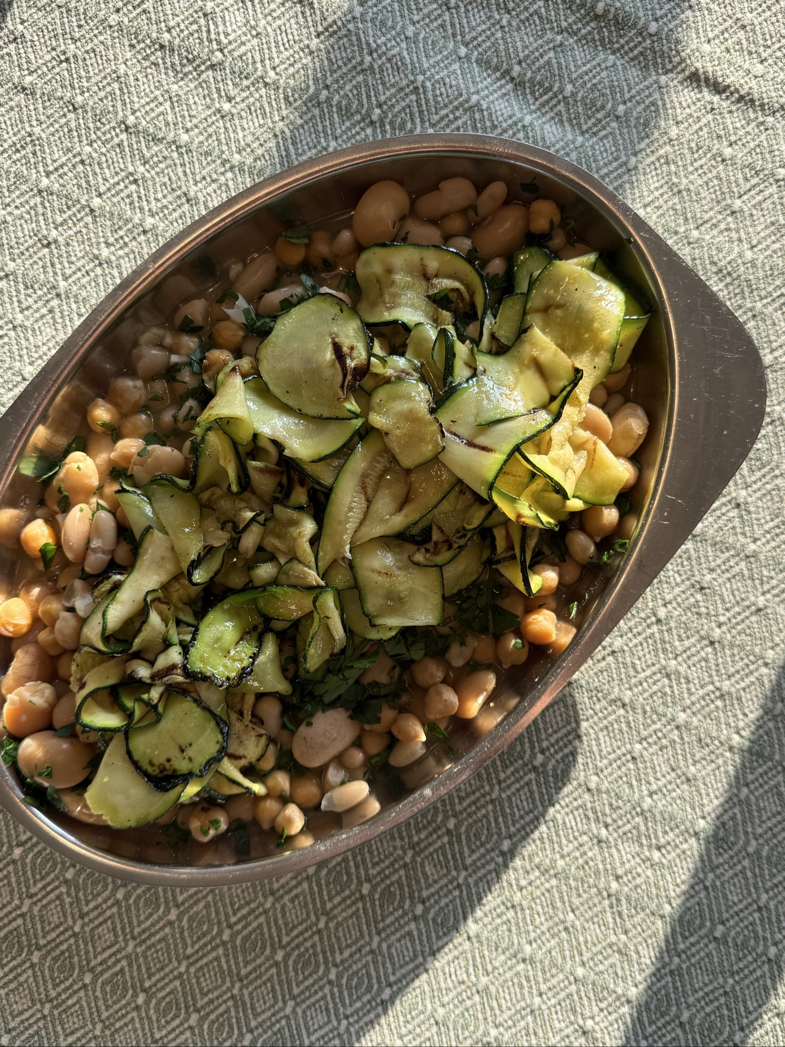 Vinkokta bönor med grillad zucchini & mynta @beasmaod