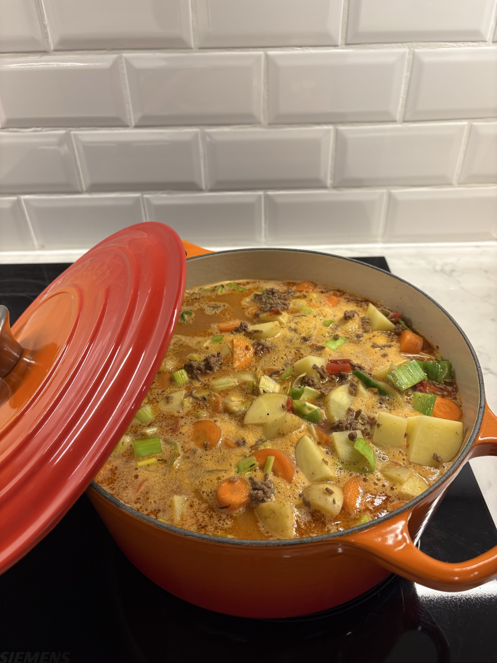 Köttfärs- & potatisgryta